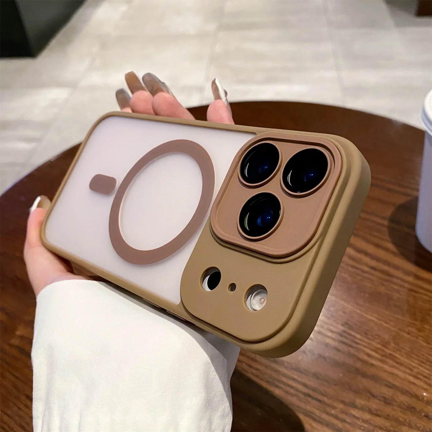 Carcasa Magnética Mate para iPhone 17 | Compatible con Magsafe - Image 2